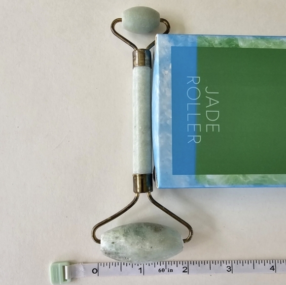 💚 Jade Double-Ended Face Roller - Picture 8 of 8